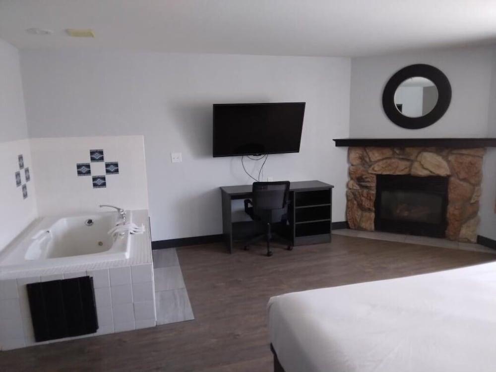 Pinetop Studio Suites Extérieur photo