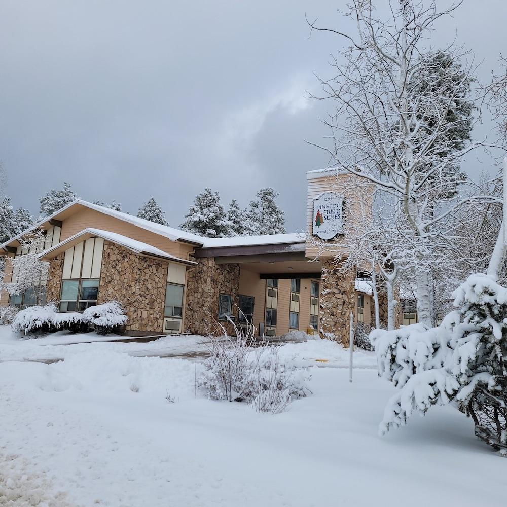 Pinetop Studio Suites Extérieur photo