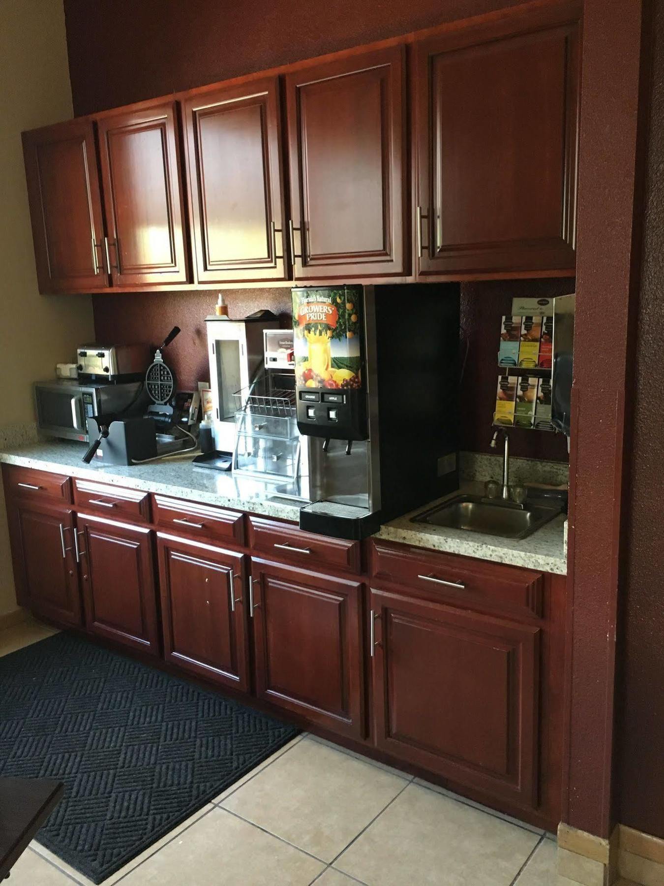 Pinetop Studio Suites Extérieur photo